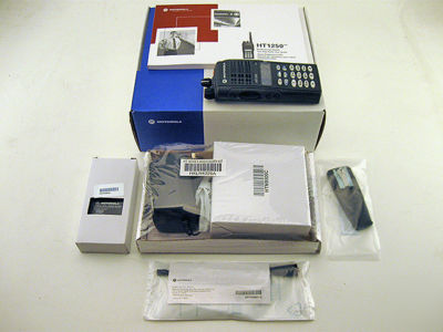 New vhf motorola HT1250 two way portable radio 128CH 5W