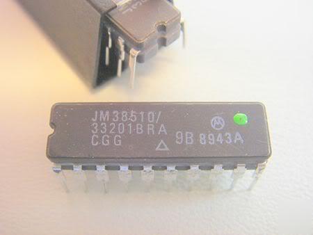 M38510/33201BRA octal buffer with active low enable