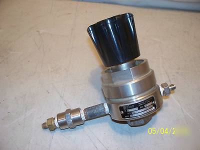 Tescom pressure regulator 6000 psi corrosion resistent