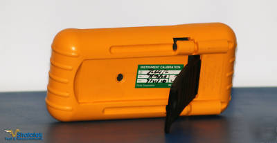 Fluke 715 volt / ma process calibrator meter w/warranty