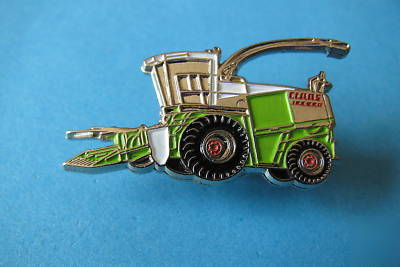 Claas jaguar harvester, forager tractor pin badge. wow 