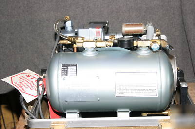Dental air compressor 