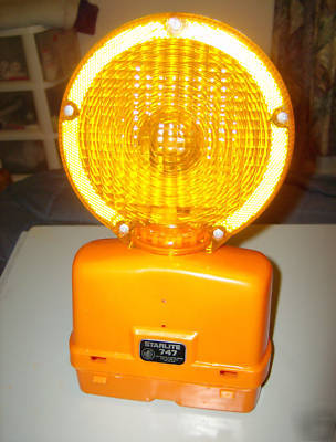 New 8 starlite 747 flashing caution safety lights