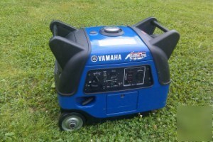 Portable yamaha generator EF3000ISEB .... super quiet