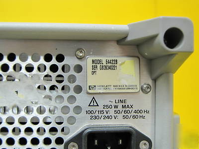 Agilent /hp E4422B 4GHZ esg-a cw rf signal generator