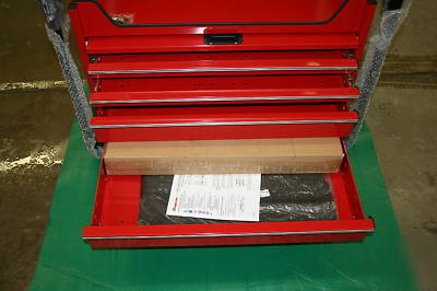 New snapon KRA6200 road chest tool box, ,heavy duty,w/iso